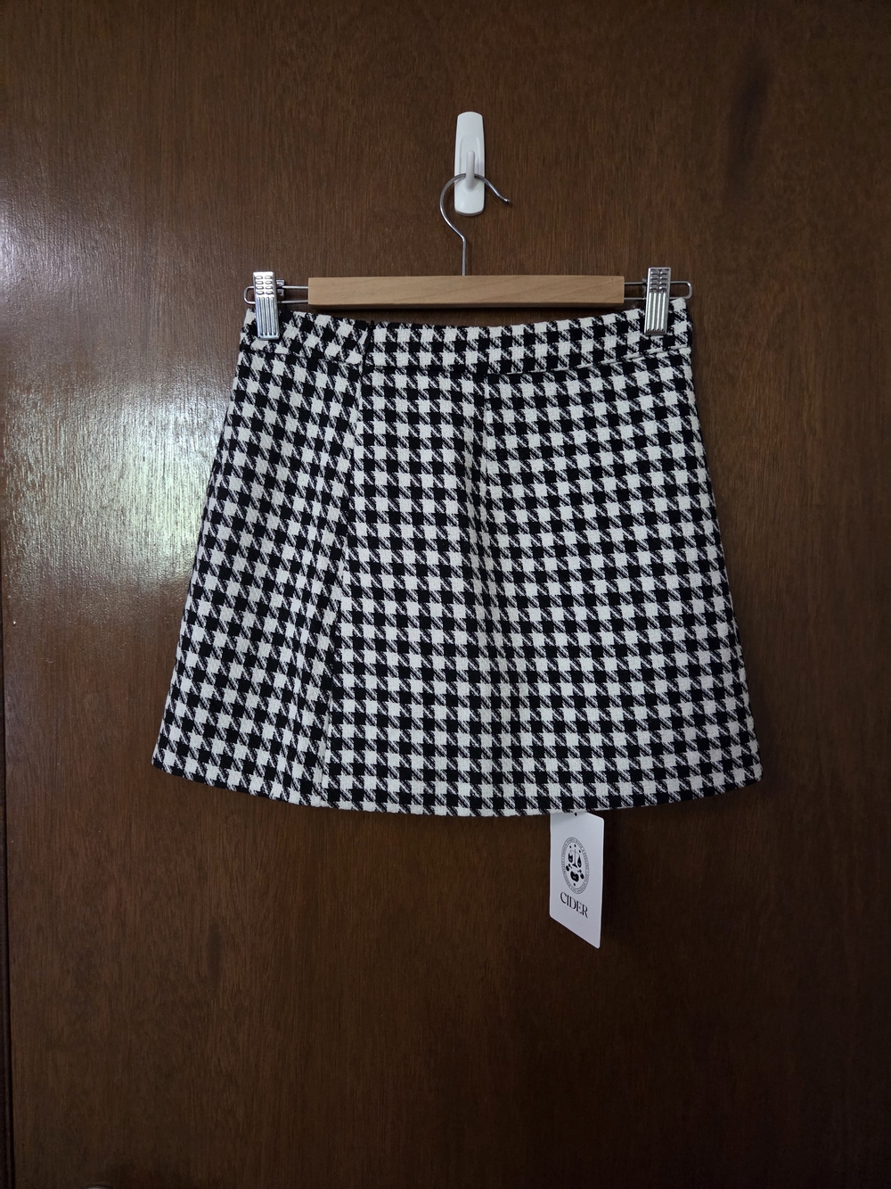 Cider Black & White Houndstooth Mini Skirt